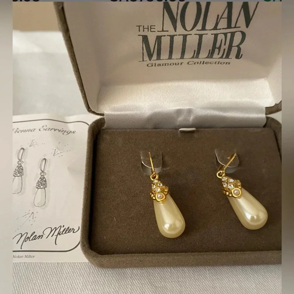 Nolan Miller Gold and Pearl Drop Earrings - Picture 1 of 3